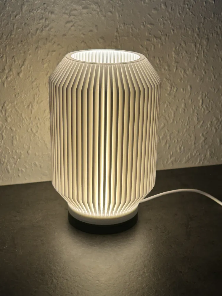 MODERN LAMP 2 - Image 1